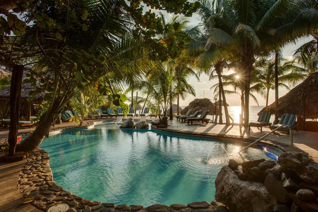 Xanadu Island Resort San Pedro  Esterno foto