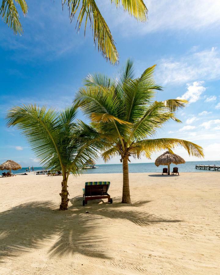 Xanadu Island Resort San Pedro  Esterno foto