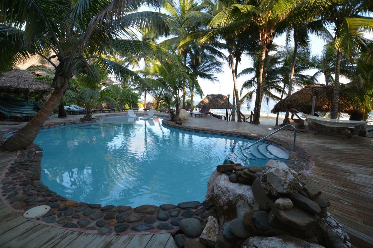 Xanadu Island Resort San Pedro  Esterno foto