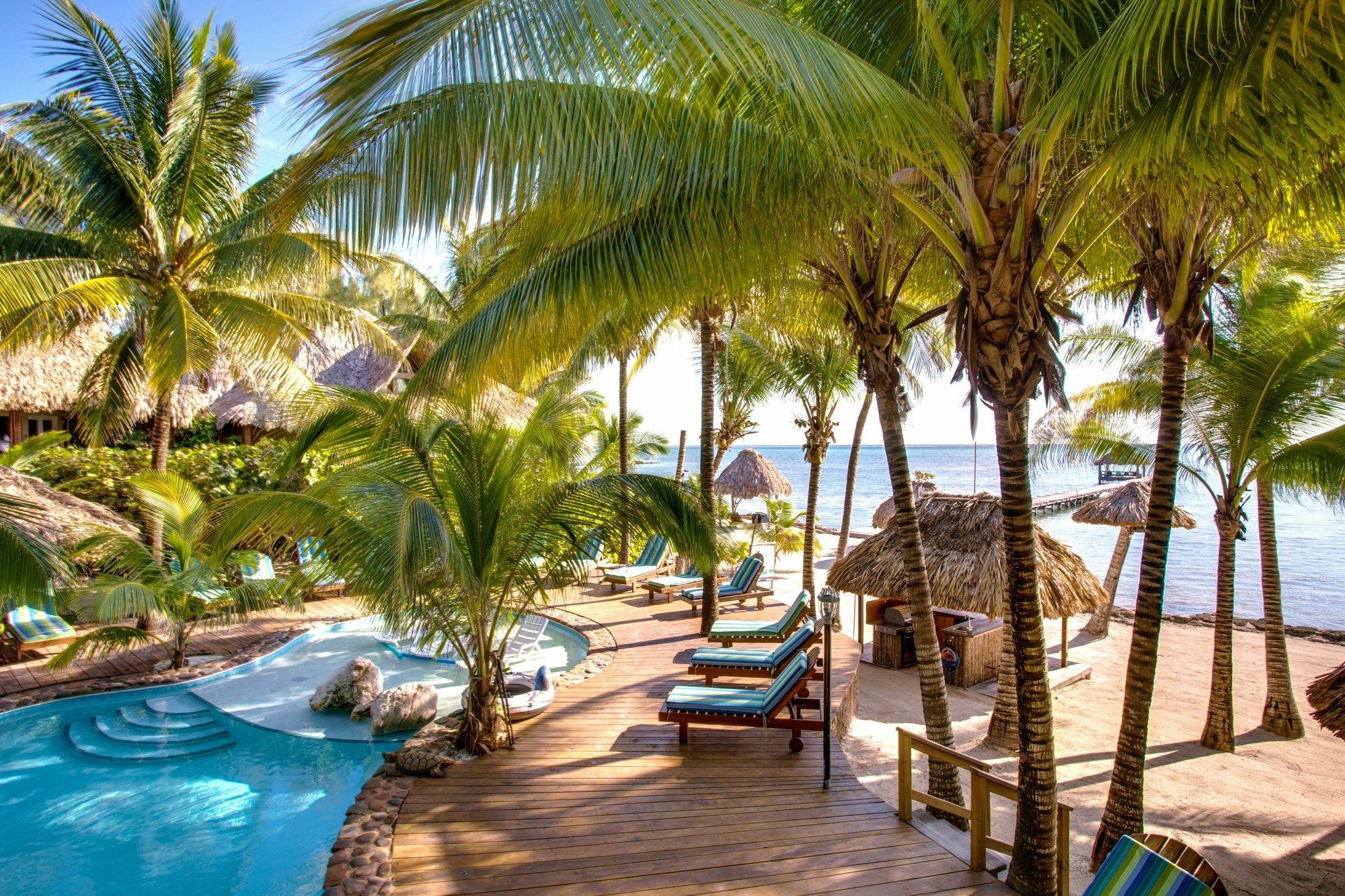 Xanadu Island Resort San Pedro  Esterno foto